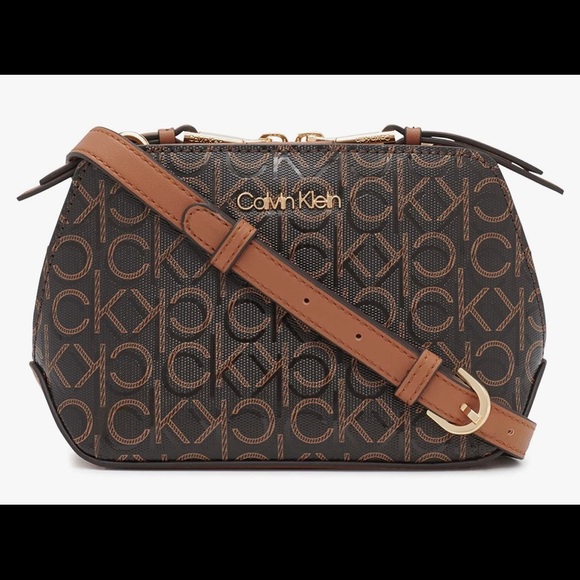 NWT Calvin Klein Mini Lucy Triple Compartment Crossbody - Picture 1 of 5